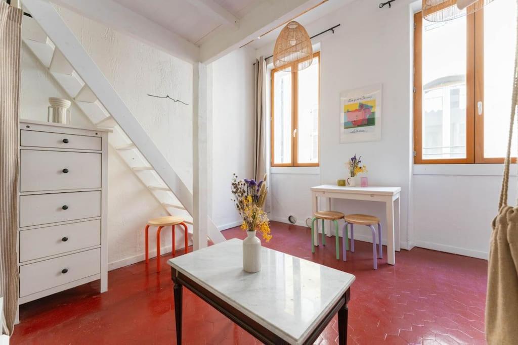 Le Mistral - 2 Min Du Vieux Port Sur Rue Pietonne - Les Freres De La Loc' Apartman Marseille Kültér fotó